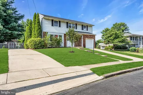 124 Linden Ave, Woodbury Heights, NJ 08097