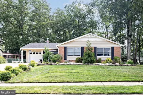 203 Chatham Rd, Blackwood, NJ 08012
