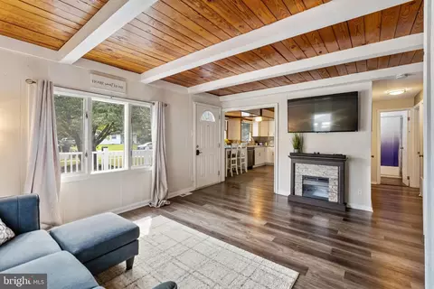215 Florence Ave, Westville, NJ 08093