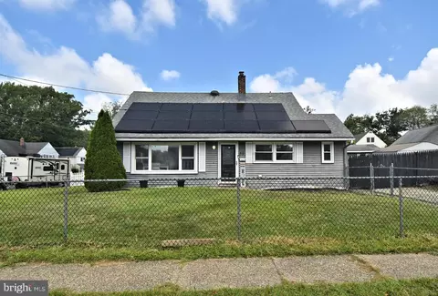 53 Andy Snyder Rd, Woodbury, NJ 08096