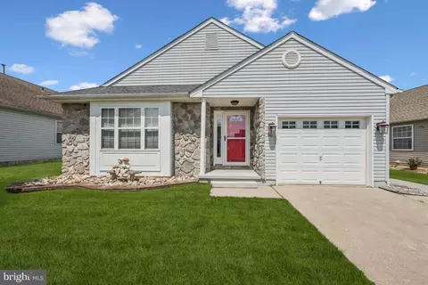 563 Doral Dr, Williamstown, NJ 08094