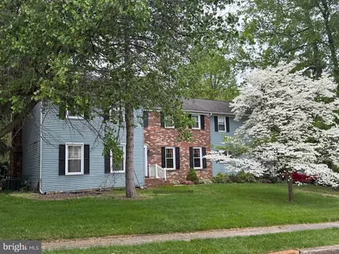 106 Shelly Ln, Woodbury, NJ 08096