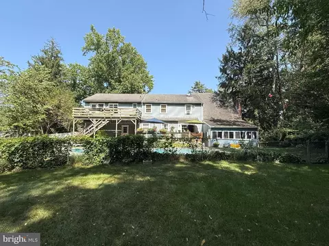 106 Shelly Ln, Woodbury, NJ 08096