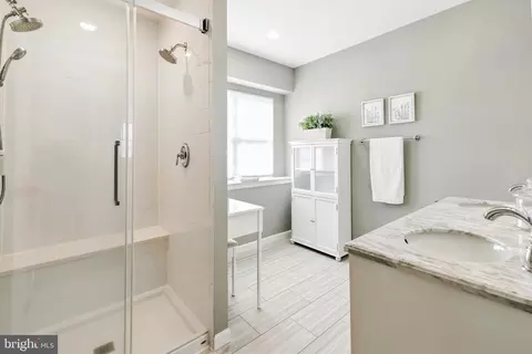 Bath - 34 Clover Ridge Dr, Mickleton, NJ 08056 photo 2 of 2