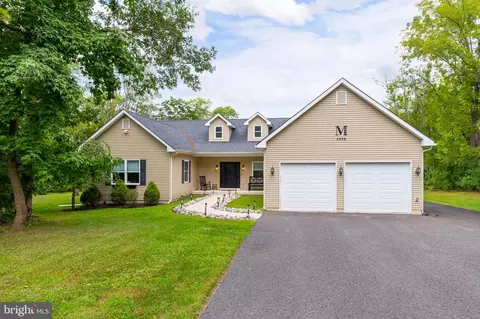 1098 Lexington Dr, Deptford, NJ 08096