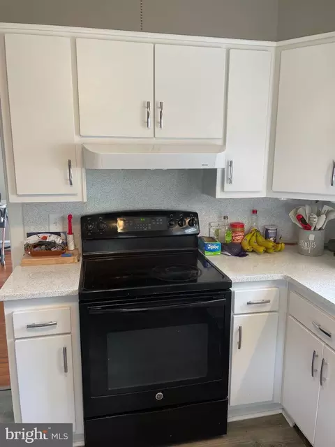 Kitchen - 32 Linden Ave, Pitman, NJ 08071 photo 3 of 6