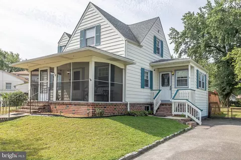 14 Parkview Dr, Westville, NJ 08093