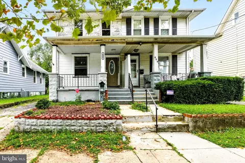 606 Greenwich Ave, Paulsboro, NJ 08066