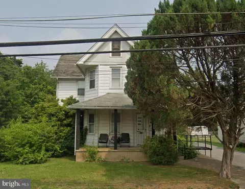 104 S Main St, Glassboro, NJ 08028