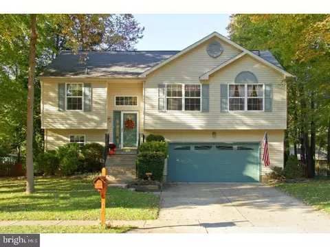 13 Birchwood Ln, Mantua, NJ 08051