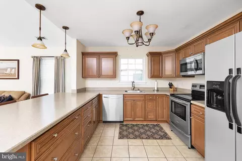 Kitchen - 532 Key West Dr, Williamstown, NJ 08094 photo 1 of 3