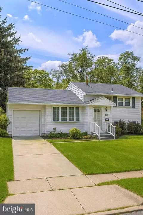 134 Carver Dr, Wenonah, NJ 08090