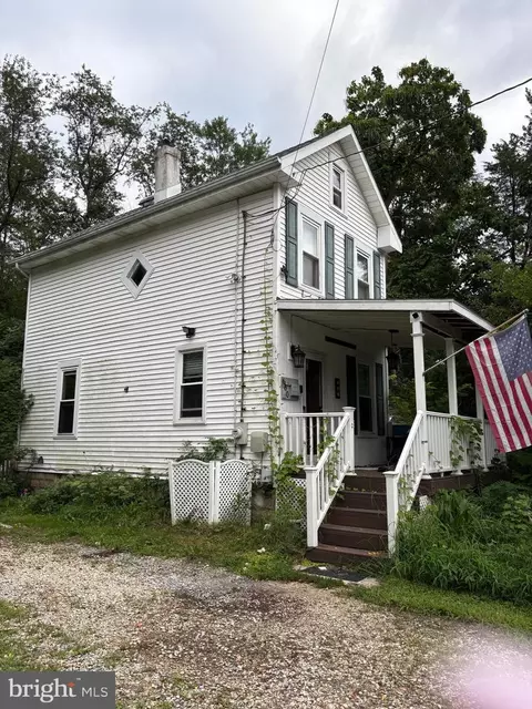 660 W Red Bank Ave, Woodbury, NJ 08096