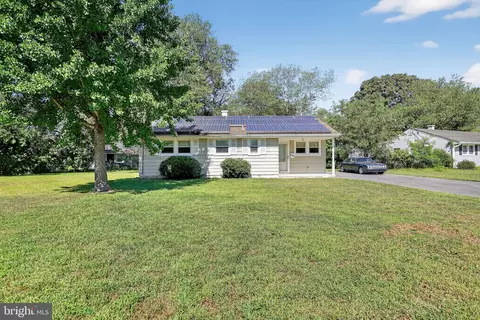 262 N Dennis Dr, Clayton, NJ 08312