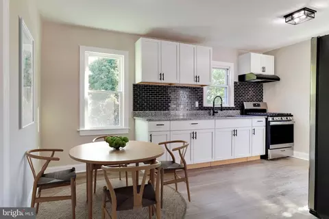 54 W Packer St, Woodbury, NJ 08096