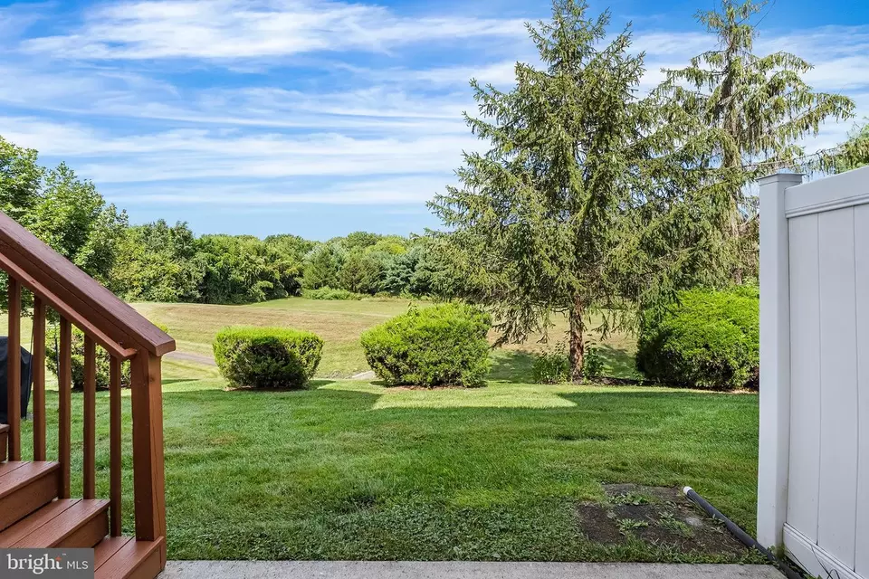 Exterior - 1091 Buckingham Dr, West Deptford, NJ 08086 photo 8 of 9