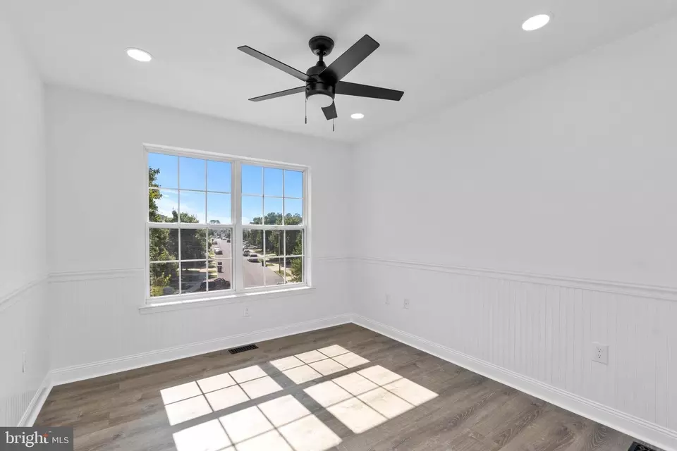 Entry Way - 1091 Buckingham Dr, West Deptford, NJ 08086 photo 10 of 14