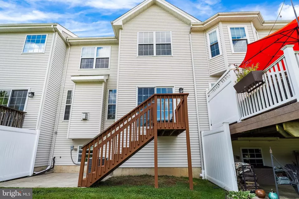 Exterior - 1091 Buckingham Dr, West Deptford, NJ 08086 photo 7 of 9