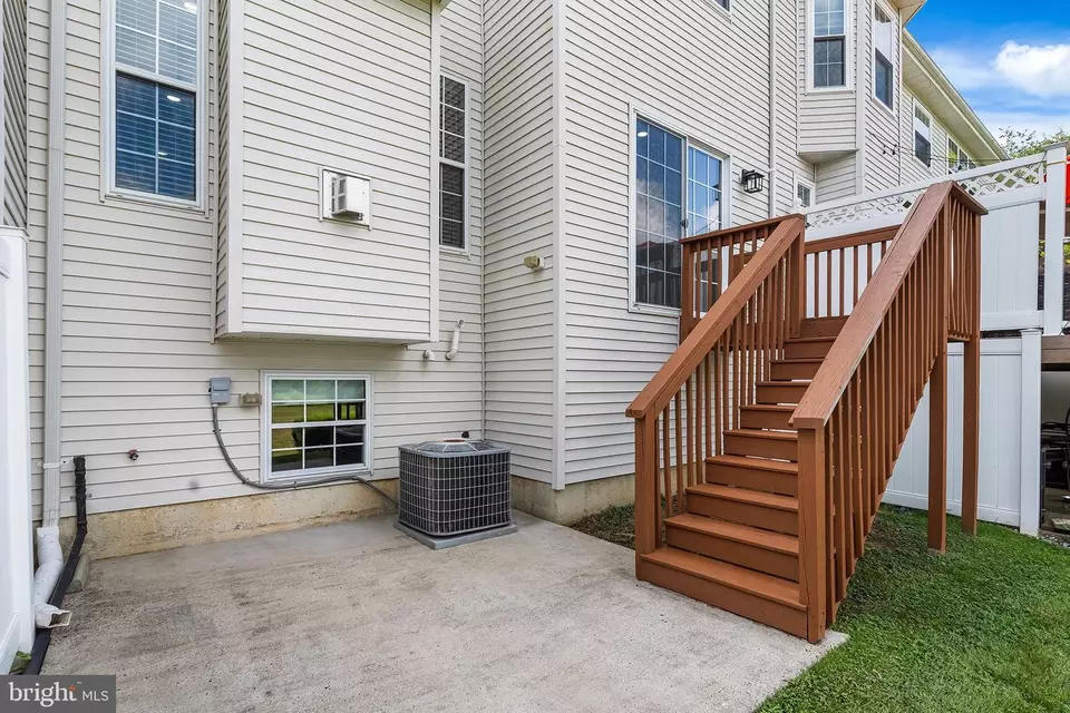 Exterior - 1091 Buckingham Dr, West Deptford, NJ 08086 photo 9 of 9