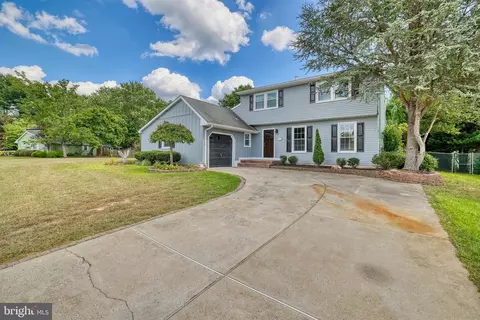 117 Shire Dr, Sewell, NJ 08080