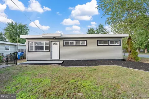 400 Audubon Ave, West Deptford, NJ 08086