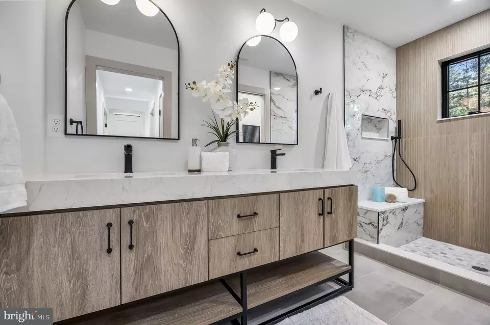 Bath - 261 Wenonah Way, Wenonah, NJ 08090 photo 4 of 5