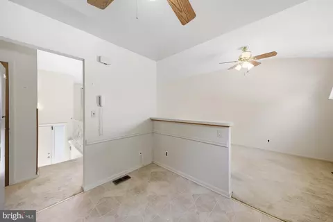 Entry Way - 403 Hudson Ave, Pitman, NJ 08071 photo 2 of 2