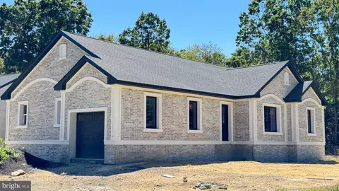 350 Honeymoon Rd, Glassboro, NJ 08028
