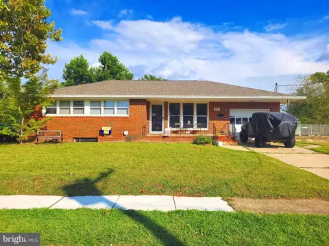 438 S Columbia St, Woodbury, NJ 08096