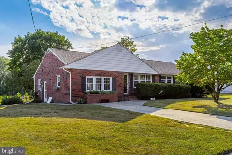 342 Democrat Rd, Gibbstown, NJ 08027