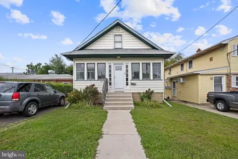 17 Harvard Ave, Westville, NJ 08093