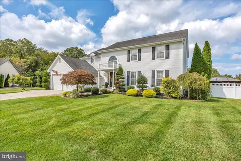 6 Buttonwood Ct, Sewell, NJ 08080