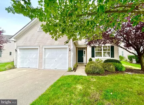 238 Night Hawk Cir, West Deptford, NJ 08086