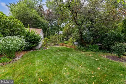 Exterior - 102 Colonial Ave, Pitman, NJ 08071 photo 1 of 2