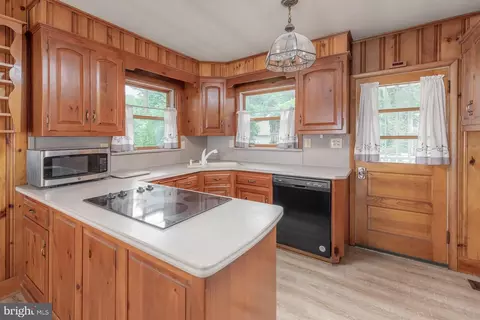 Kitchen - 102 Colonial Ave, Pitman, NJ 08071 photo 1 of 1