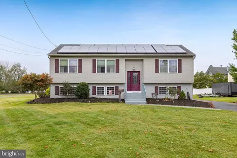 180 E Warren Ave, Sewell, NJ 08080