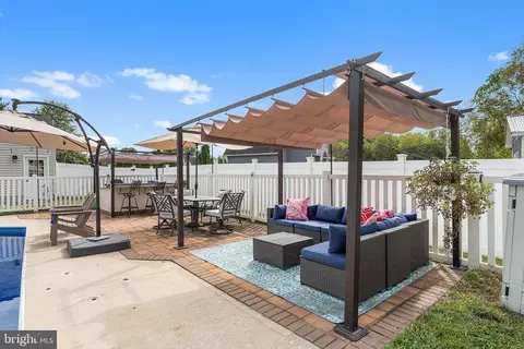 Exterior - 409 Catalba Ave, Mickleton, NJ 08056 photo 4 of 13