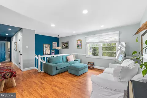 Entry Way - 409 Catalba Ave, Mickleton, NJ 08056 photo 3 of 4