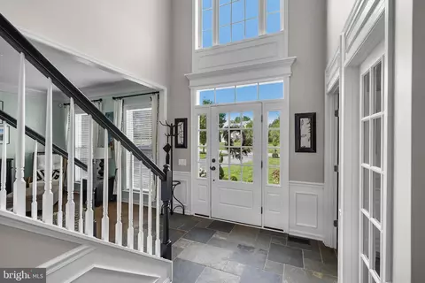 Entry Way - 206 Sullivan Dr, Mickleton, NJ 08056 photo 2 of 11