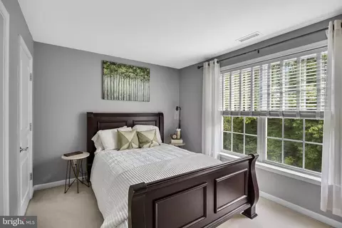 Bedroom - 206 Sullivan Dr, Mickleton, NJ 08056 photo 4 of 7