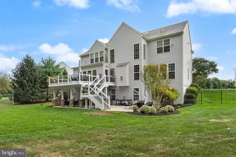 Exterior - 206 Sullivan Dr, Mickleton, NJ 08056 photo 3 of 10