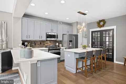 Kitchen - 206 Sullivan Dr, Mickleton, NJ 08056 photo 4 of 6