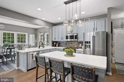 Kitchen - 206 Sullivan Dr, Mickleton, NJ 08056 photo 2 of 6