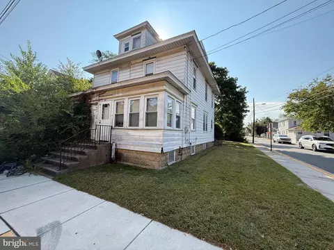 34 W Washington St, Paulsboro, NJ 08066