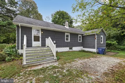 945 Washington Ave, Williamstown, NJ 08094