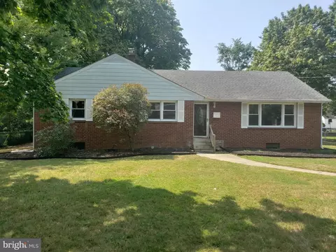 220 Franklin Rd, Glassboro, NJ 08028