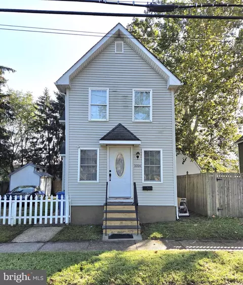 1016 Columbia Blvd, National Park, NJ 08063
