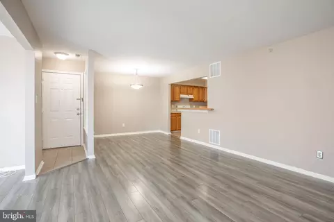 19 Canterbury Ct, Sewell, NJ 08080