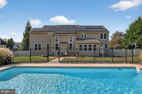 Exterior - 562 Partridge Ct, Mickleton, NJ 08056 photo 4 of 8