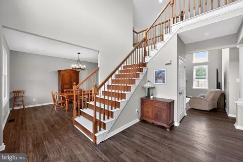 Entry Way - 562 Partridge Ct, Mickleton, NJ 08056 photo 1 of 4